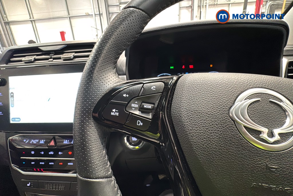 Ssangyong Tivoli Ultimate Manual Petrol SUV - Stock Number (1639200) - 3rd supplementary image