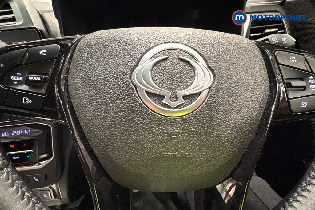 Ssangyong Tivoli Ultimate Manual Petrol SUV - Stock Number (1639200) - 5th supplementary image