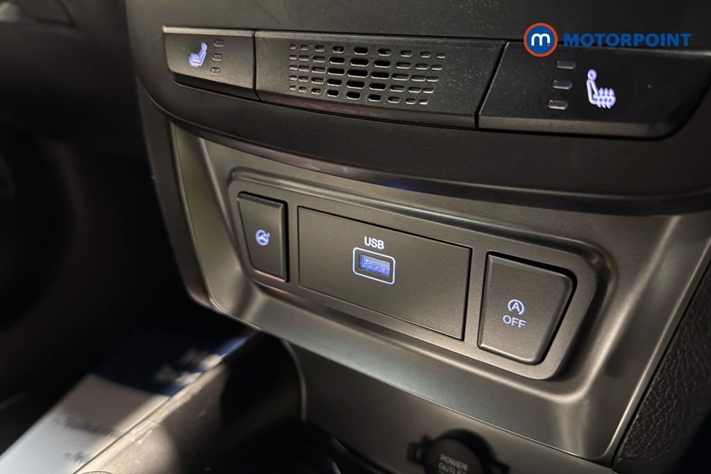 Ssangyong Tivoli Ultimate Manual Petrol SUV - Stock Number (1639200) - 17th supplementary image