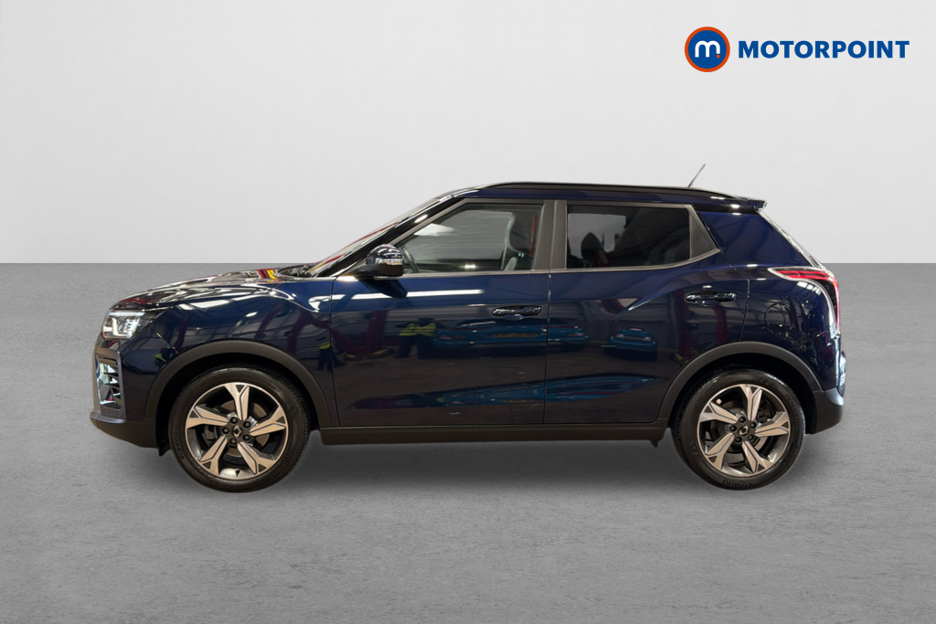 Ssangyong Tivoli Ultimate Manual Petrol SUV - Stock Number (1639200) - Passenger side