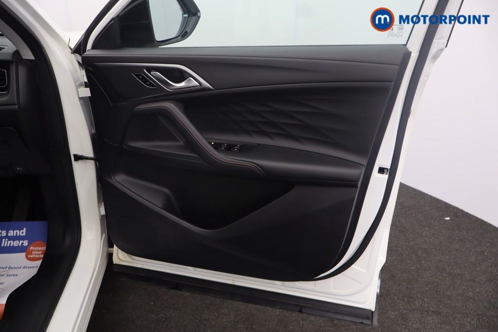 Mg Motor Uk HS Trophy Automatic Petrol-Electric Hybrid SUV - Stock Number (1639964) - 14th supplementary image
