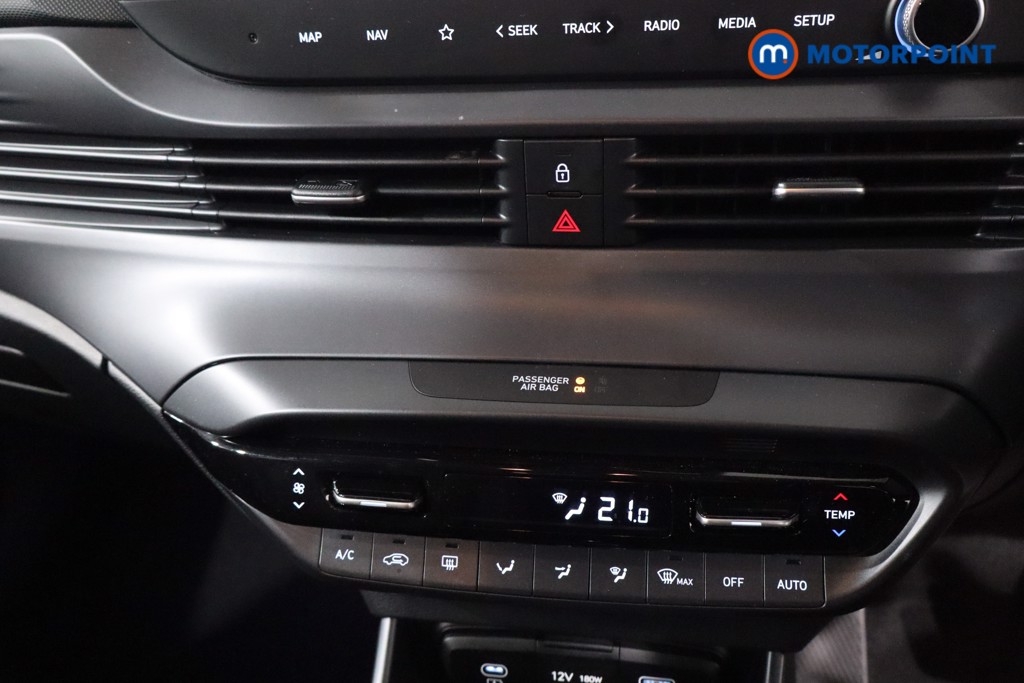 Hyundai I20 Premium Automatic Petrol Hatchback - Stock Number (1639997) - 14th supplementary image