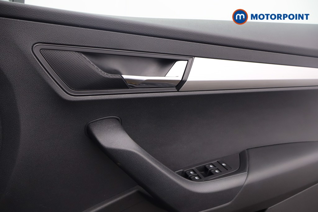 Skoda Karoq SE Manual Petrol SUV - Stock Number (1640417) - 7th supplementary image