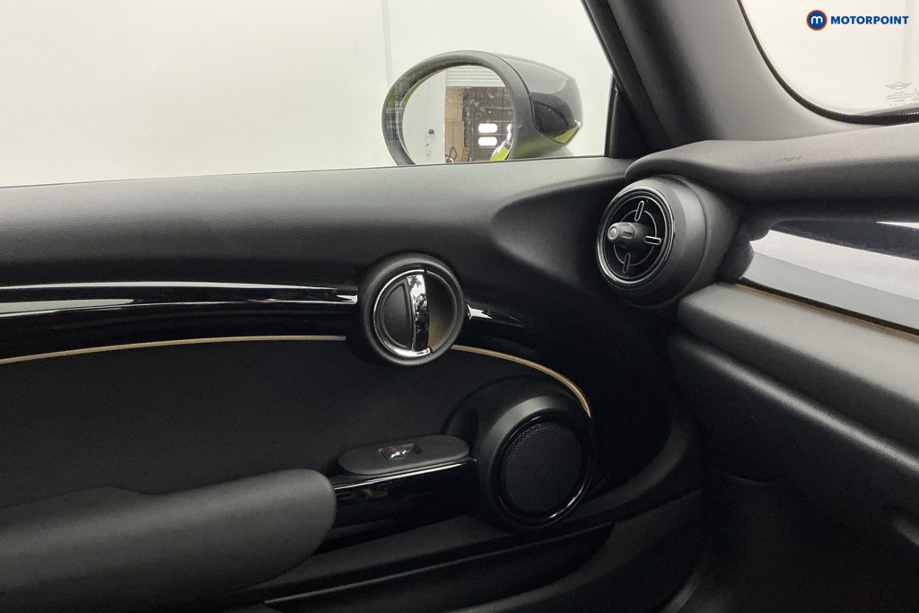 Mini Hatchback Cooper Sport Automatic Petrol Hatchback - Stock Number (1640625) - 17th supplementary image