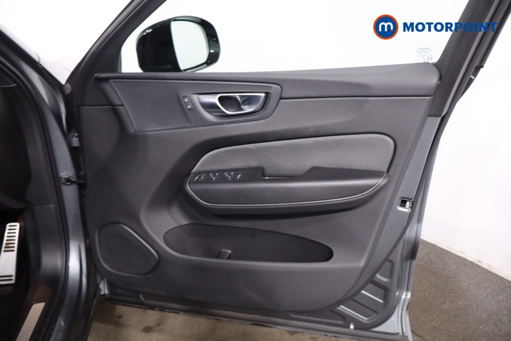 Volvo Xc60 R Design Automatic Diesel SUV - Stock Number (1640806) - 23rd supplementary image