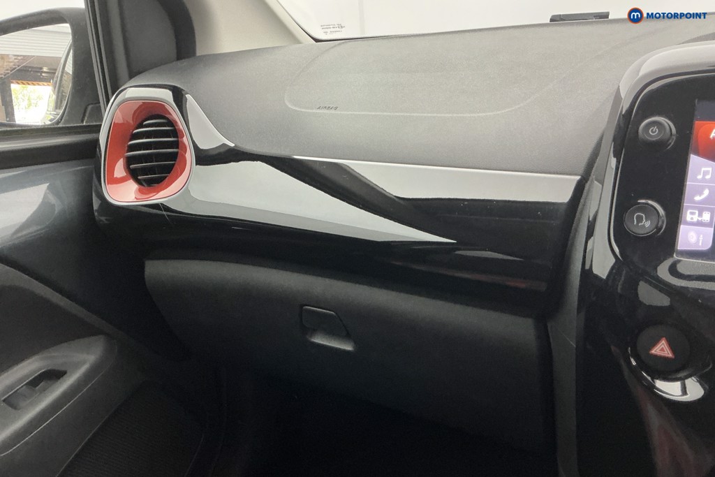 Peugeot 108 Collection Manual Petrol Hatchback - Stock Number (1641032) - 15th supplementary image