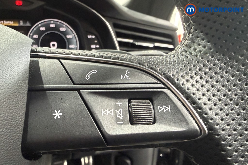 Audi Q8 Black Edition Automatic Petrol SUV - Stock Number (1641044) - 4th supplementary image