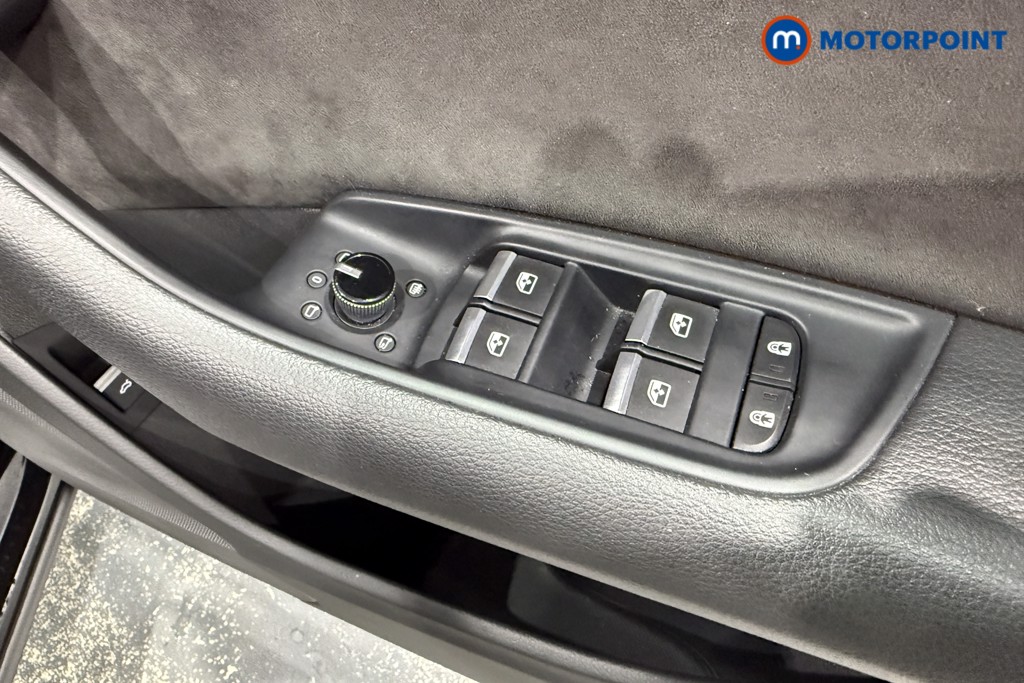 Audi Q8 Black Edition Automatic Petrol SUV - Stock Number (1641044) - 18th supplementary image