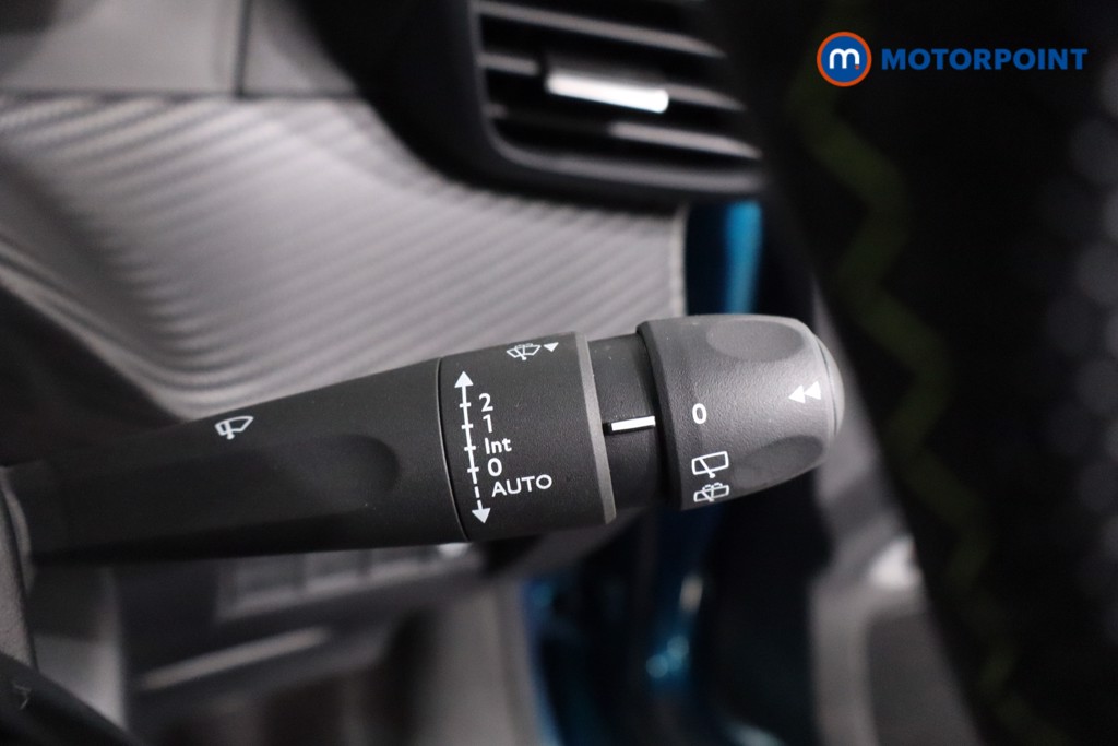 Peugeot 2008 GT Automatic Electric SUV - Stock Number (1641510) - 17th supplementary image