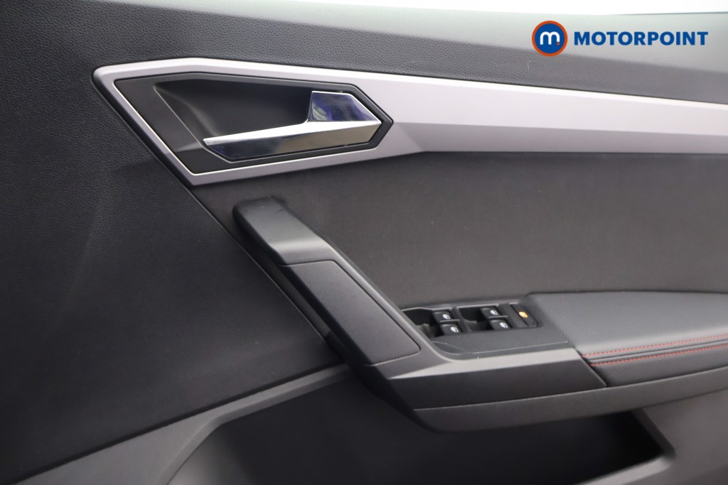 Seat Arona FR Manual Petrol SUV - Stock Number (1641659) - 9th supplementary image