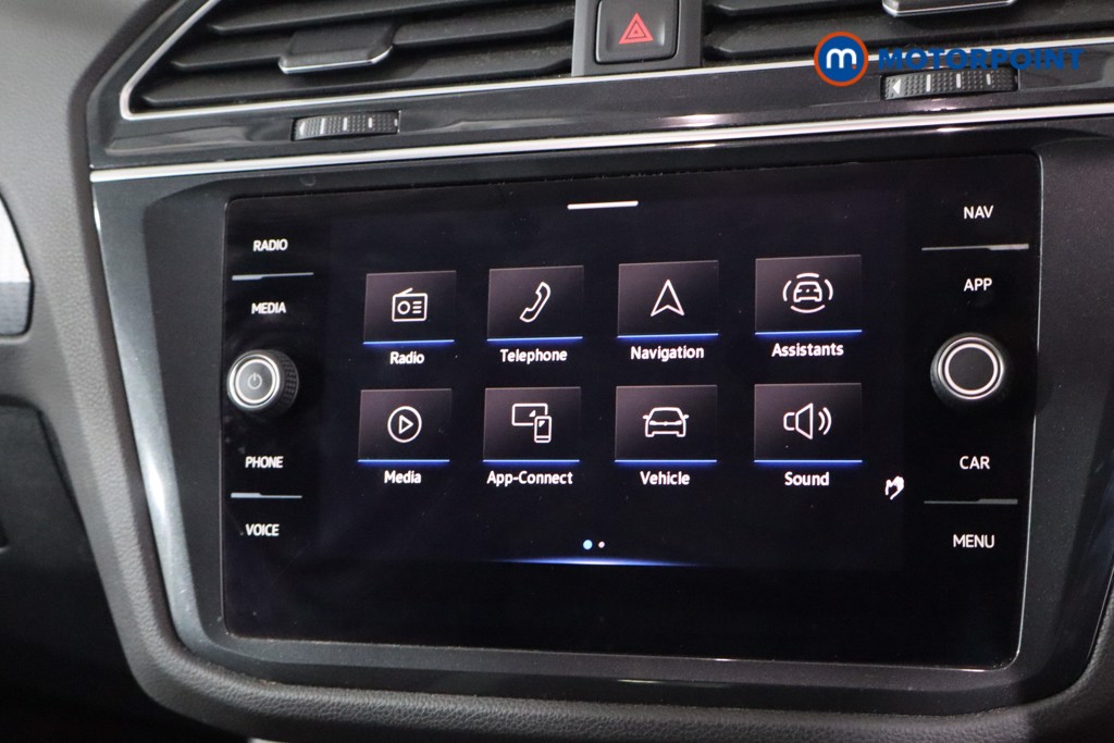 Volkswagen Tiguan Life Manual Petrol SUV - Stock Number (1641692) - 2nd supplementary image