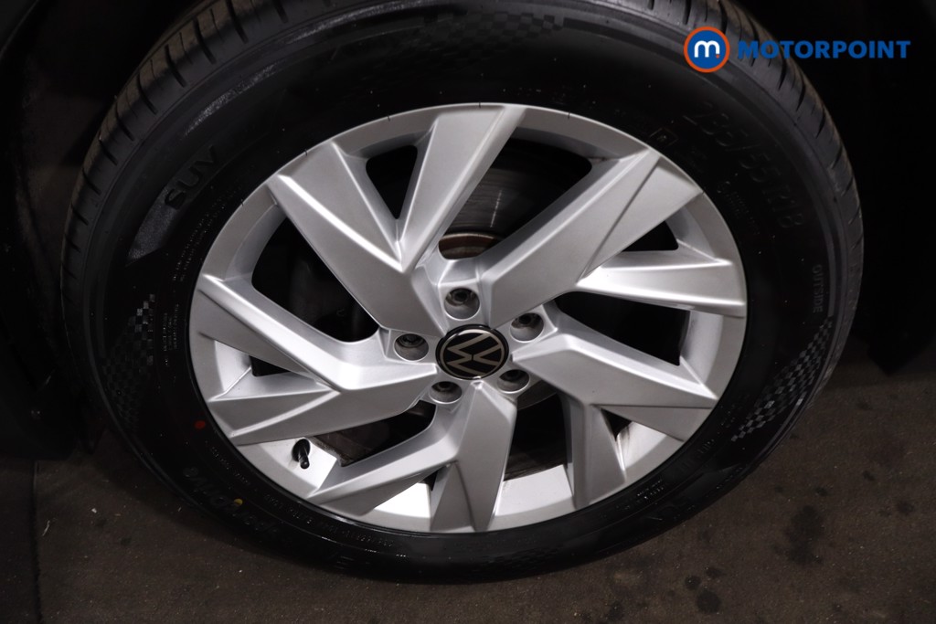 Volkswagen Tiguan Life Manual Petrol SUV - Stock Number (1641692) - 12th supplementary image