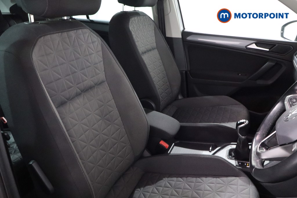 Volkswagen Tiguan Life Manual Petrol SUV - Stock Number (1641692) - 21st supplementary image