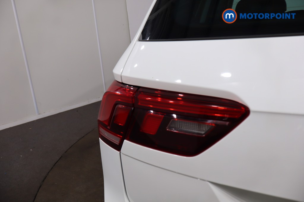 Volkswagen Tiguan Life Manual Petrol SUV - Stock Number (1641692) - 33rd supplementary image