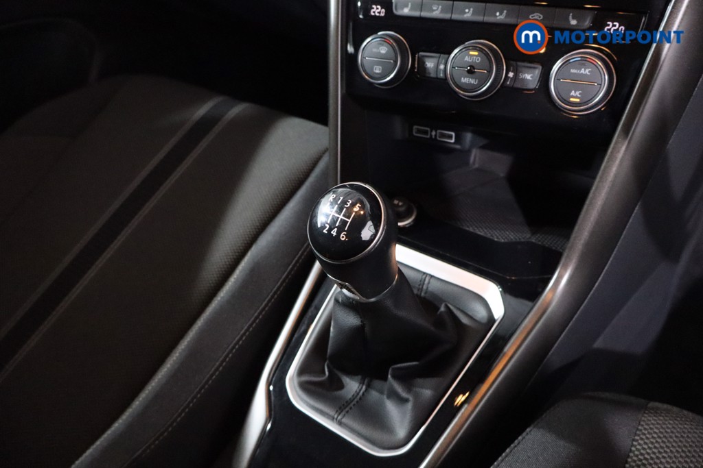 Volkswagen T-Roc SE Manual Diesel SUV - Stock Number (1641860) - 20th supplementary image