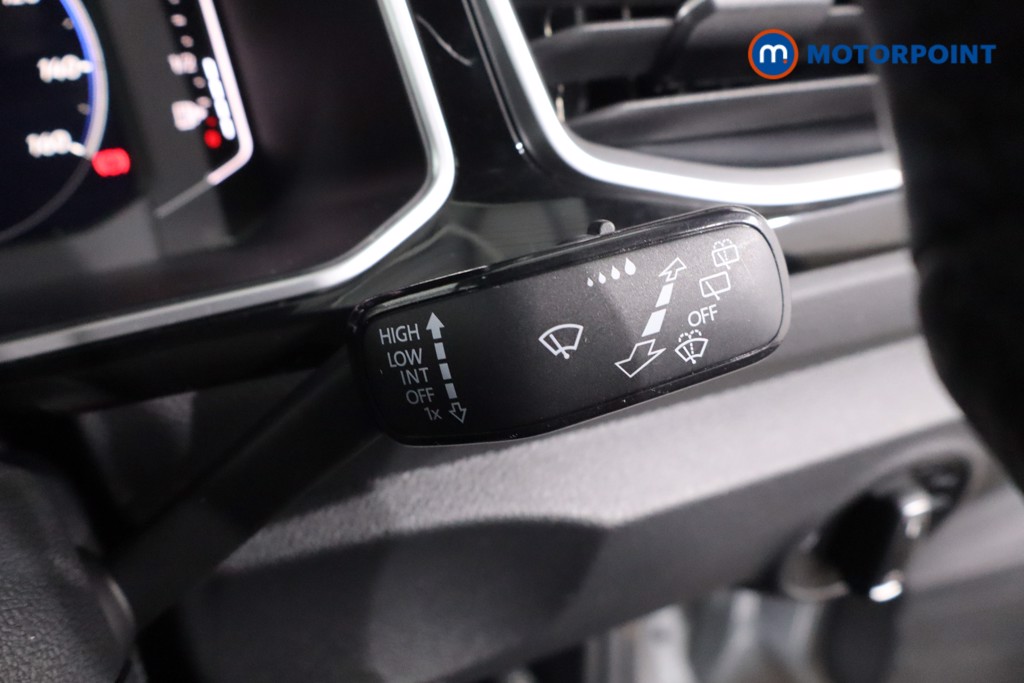 Volkswagen T-Roc R-Line Manual Petrol SUV - Stock Number (1642094) - 17th supplementary image