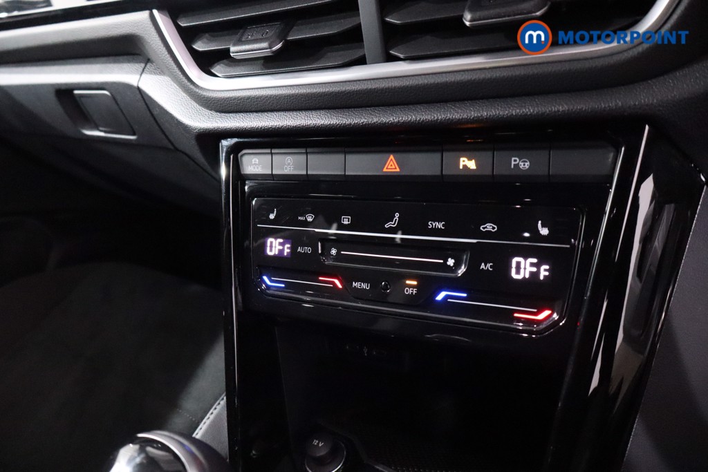 Volkswagen T-Roc R-Line Manual Petrol SUV - Stock Number (1642094) - 20th supplementary image