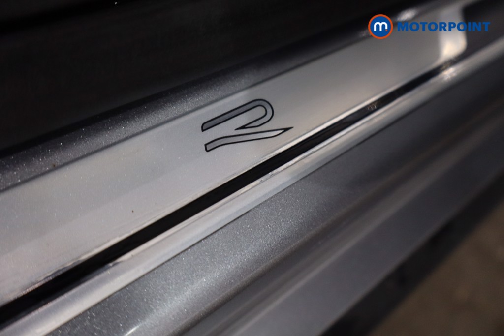 Volkswagen T-Roc R-Line Manual Petrol SUV - Stock Number (1642094) - 23rd supplementary image