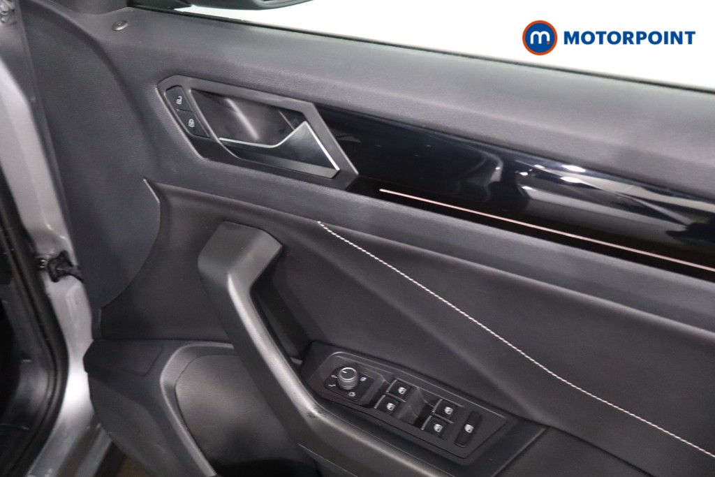 Volkswagen T-Roc R-Line Manual Petrol SUV - Stock Number (1642094) - 25th supplementary image