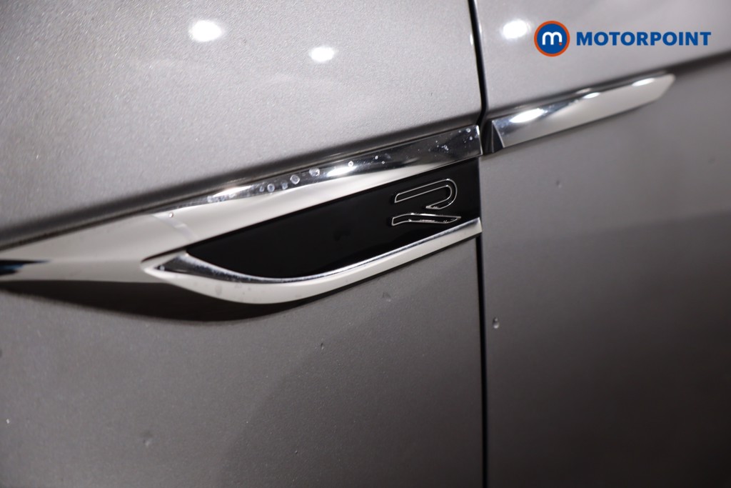 Volkswagen T-Roc R-Line Manual Petrol SUV - Stock Number (1642094) - 34th supplementary image