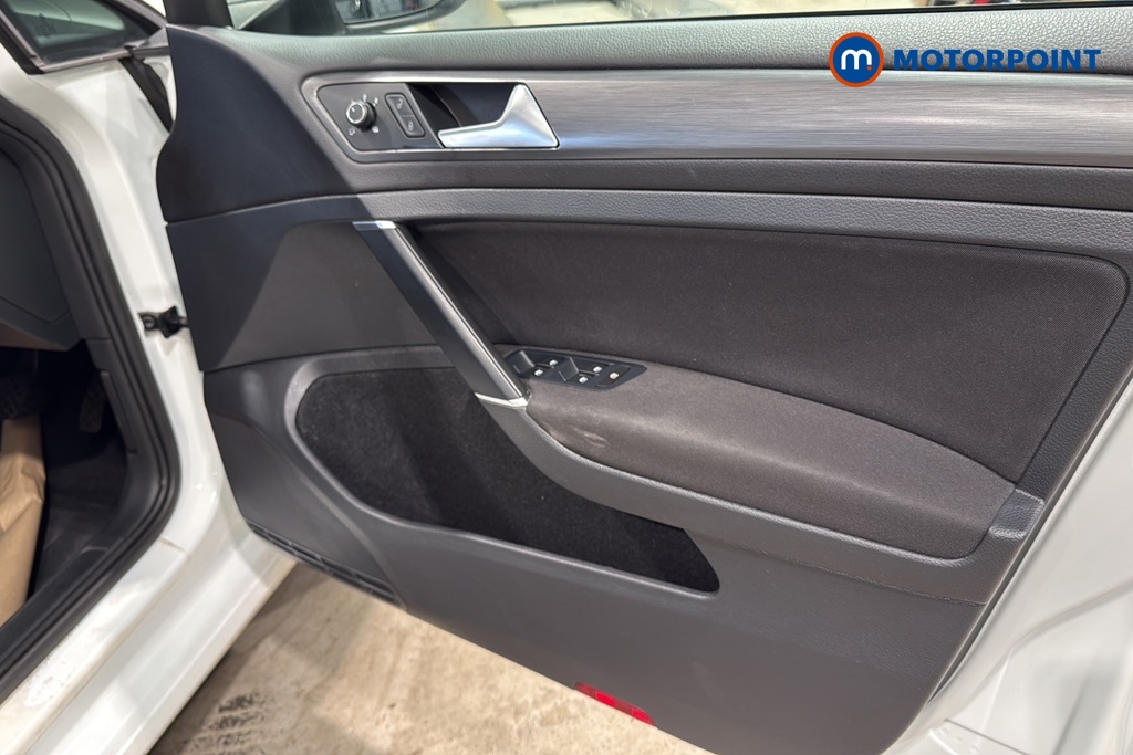Volkswagen Golf SE Manual Petrol Hatchback - Stock Number (1642618) - 18th supplementary image