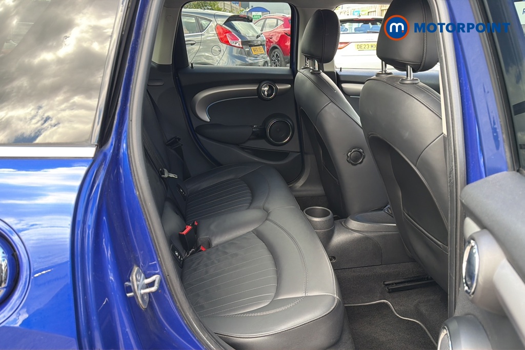 Mini Hatchback Cooper S Exclusive Automatic Petrol Hatchback - Stock Number (1642641) - 25th supplementary image