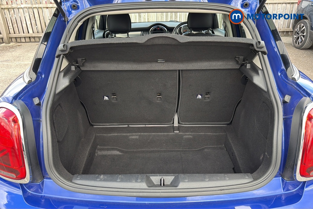 Mini Hatchback Cooper S Exclusive Automatic Petrol Hatchback - Stock Number (1642641) - 30th supplementary image