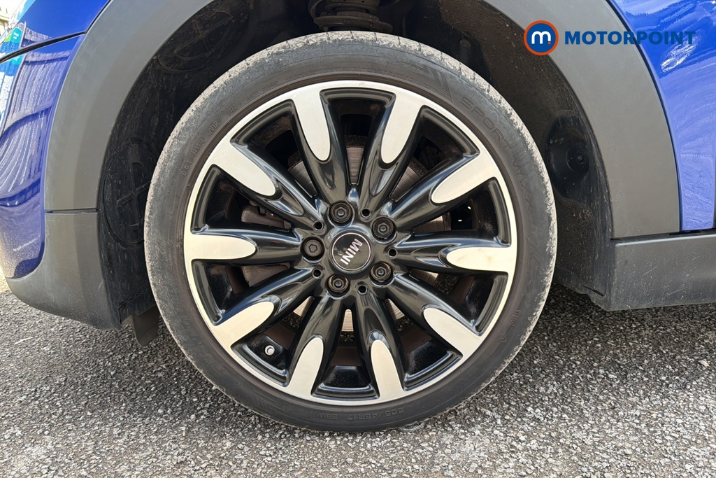 Mini Hatchback Cooper S Exclusive Automatic Petrol Hatchback - Stock Number (1642641) - 44th supplementary image