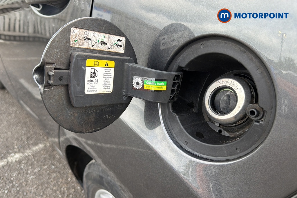 Ford Fiesta Zetec Manual Petrol Hatchback - Stock Number (1642854) - 41st supplementary image