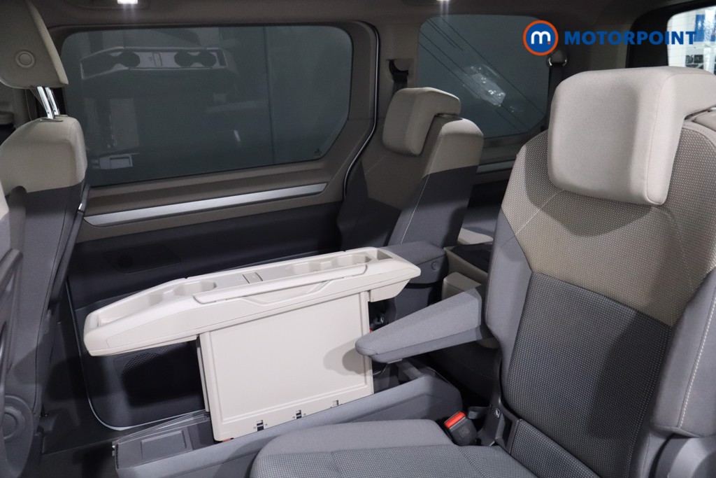 Volkswagen Multivan Life Automatic Petrol Plug-In Hybrid People Carrier - Stock Number (1603231) - 5th supplementary image
