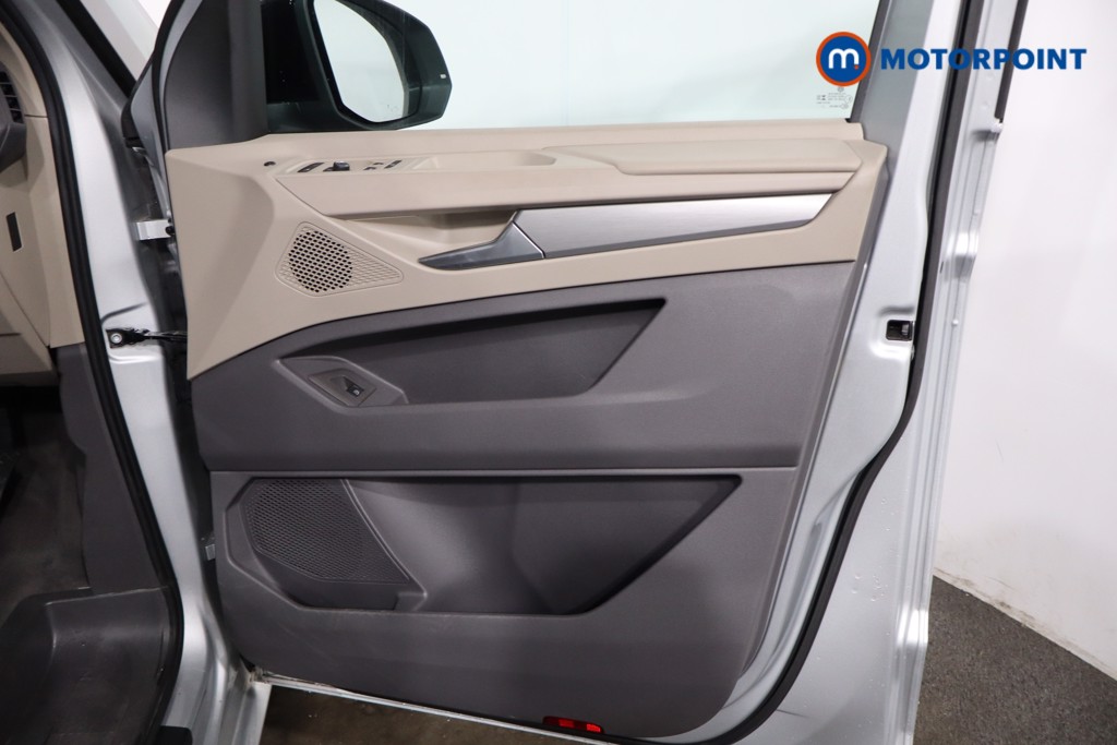Volkswagen Multivan Life Automatic Petrol Plug-In Hybrid People Carrier - Stock Number (1603231) - 24th supplementary image