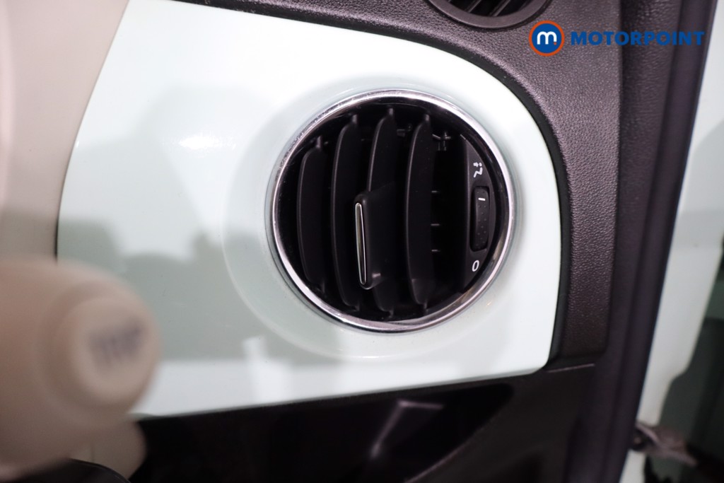 Fiat 500 Lounge Manual Petrol Hatchback - Stock Number (1611031) - 17th supplementary image