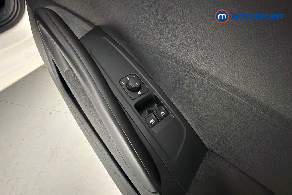 Skoda Fabia Colour Edition Manual Petrol Hatchback - Stock Number (1615081) - 20th supplementary image