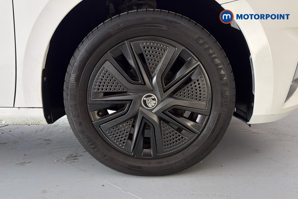 Skoda Fabia Colour Edition Manual Petrol Hatchback - Stock Number (1615081) - 50th supplementary image