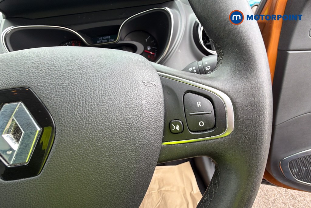 Renault Captur Iconic Automatic Petrol SUV - Stock Number (1617516) - 4th supplementary image