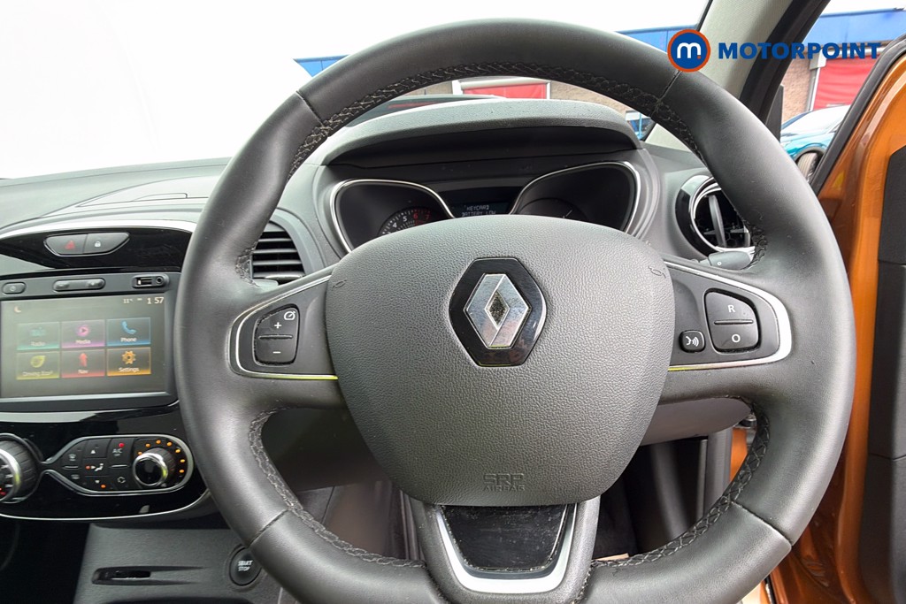 Renault Captur Iconic Automatic Petrol SUV - Stock Number (1617516) - 5th supplementary image