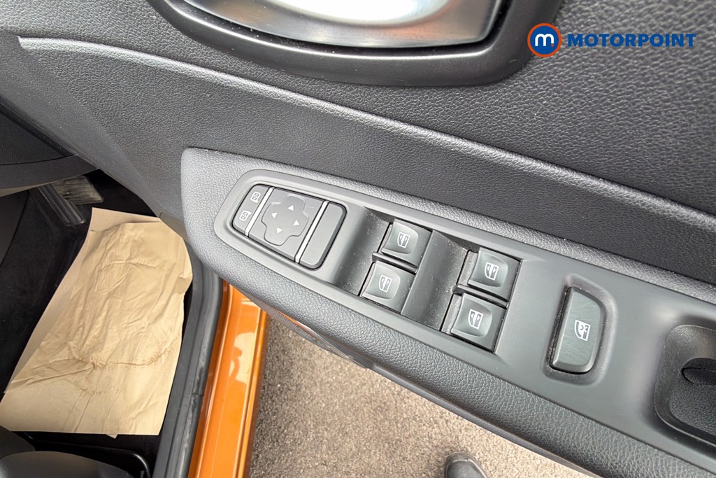 Renault Captur Iconic Automatic Petrol SUV - Stock Number (1617516) - 20th supplementary image