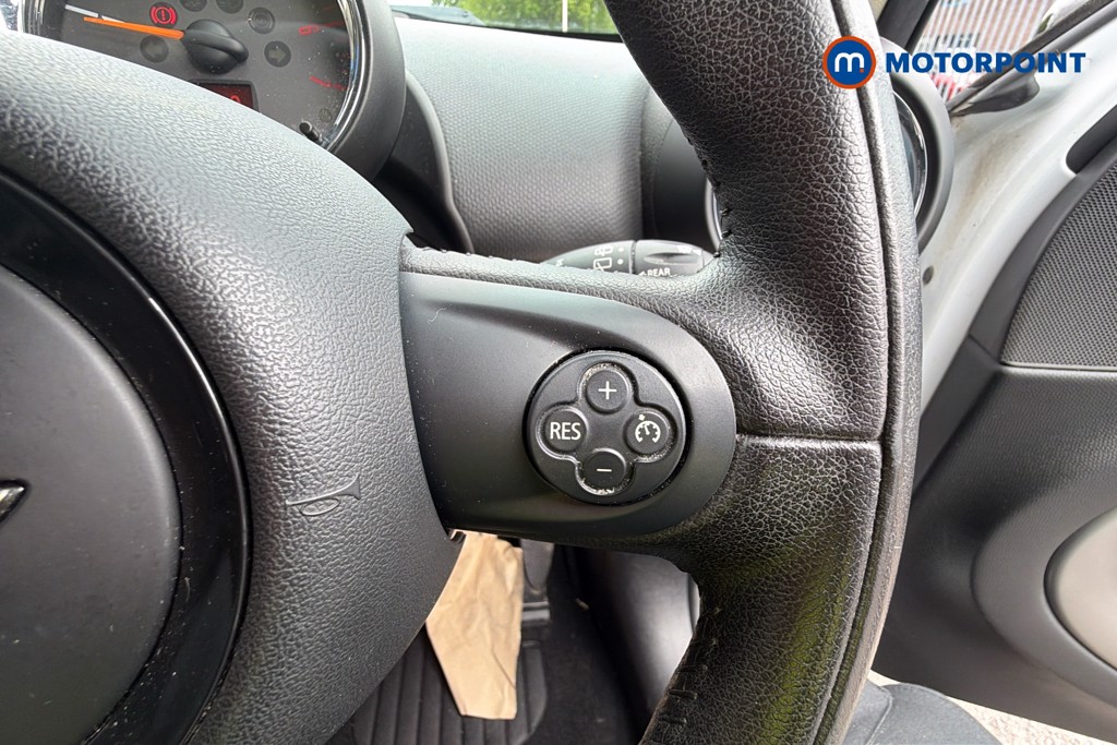 Mini Countryman Cooper Manual Diesel Hatchback - Stock Number (1619063) - 4th supplementary image