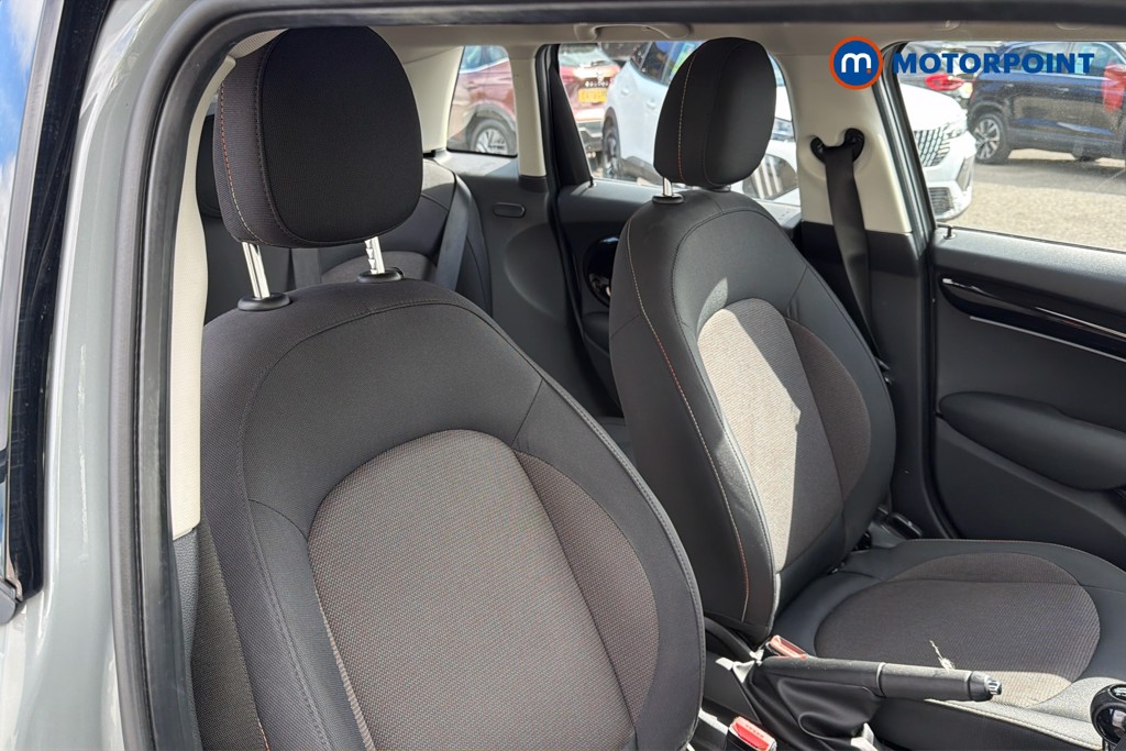 Mini Hatchback Cooper Classic Manual Petrol Hatchback - Stock Number (1625063) - 24th supplementary image