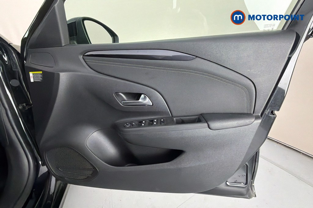 Vauxhall Corsa Elite Nav Premium Manual Petrol Hatchback - Stock Number (1626000) - 19th supplementary image