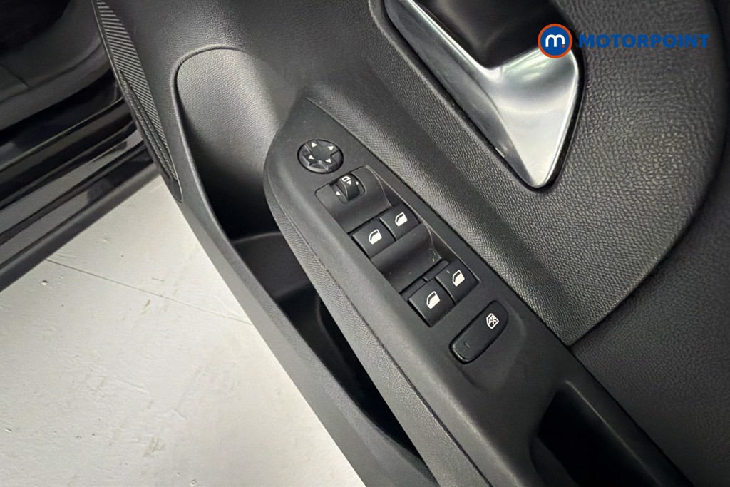 Vauxhall Corsa Elite Nav Premium Manual Petrol Hatchback - Stock Number (1626000) - 20th supplementary image