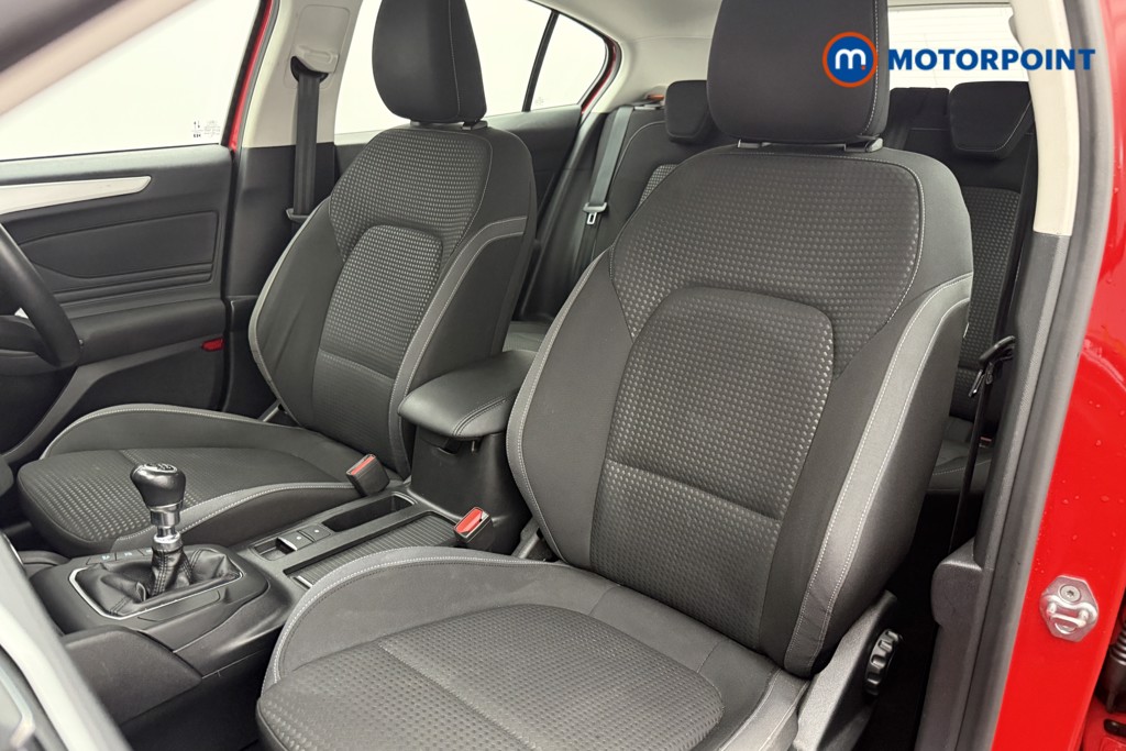 Ford Focus Zetec Manual Diesel Hatchback - Stock Number (1629442) - 3rd supplementary image