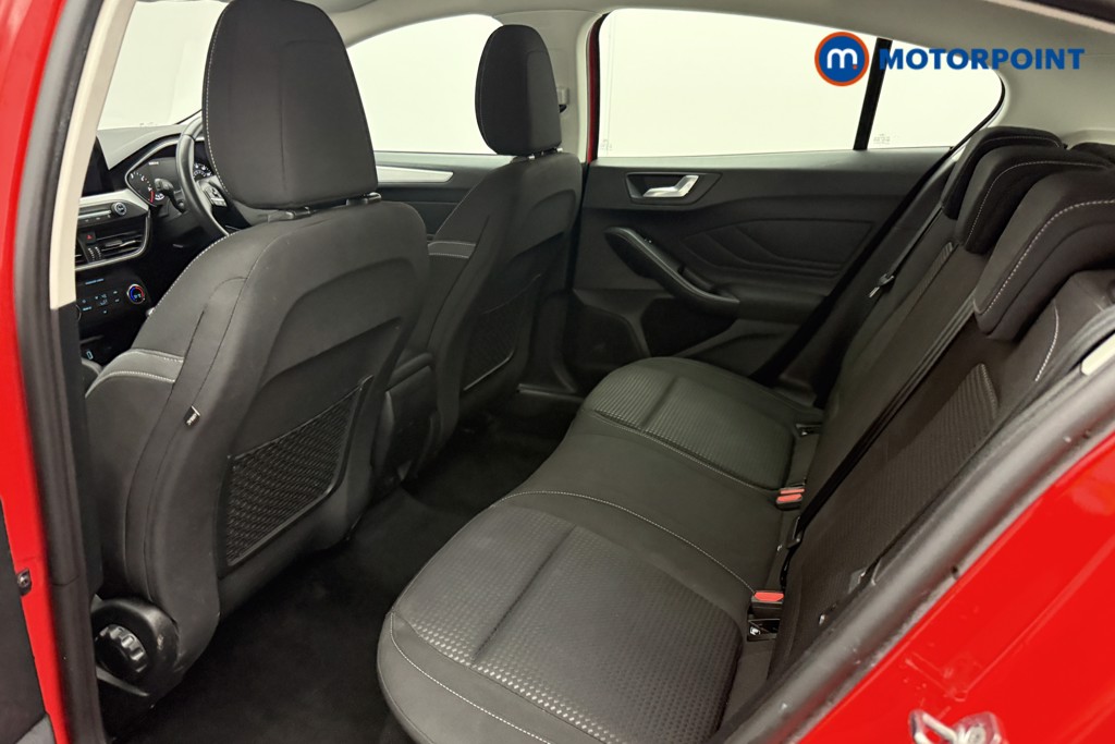 Ford Focus Zetec Manual Diesel Hatchback - Stock Number (1629442) - 4th supplementary image