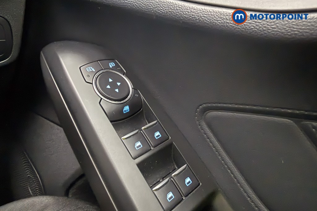 Ford Focus Zetec Manual Diesel Hatchback - Stock Number (1629442) - 16th supplementary image