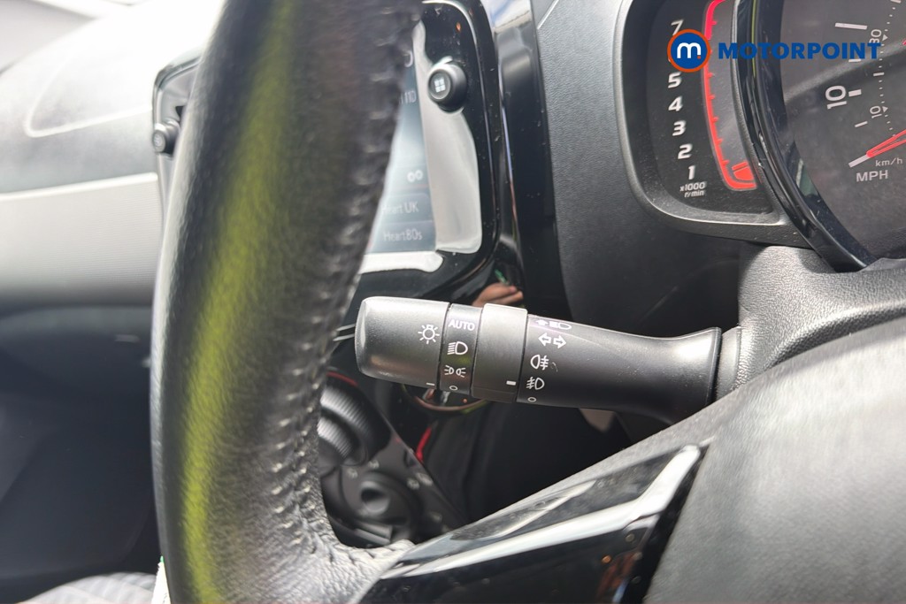 Peugeot 108 Allure Manual Petrol Hatchback - Stock Number (1632764) - 6th supplementary image