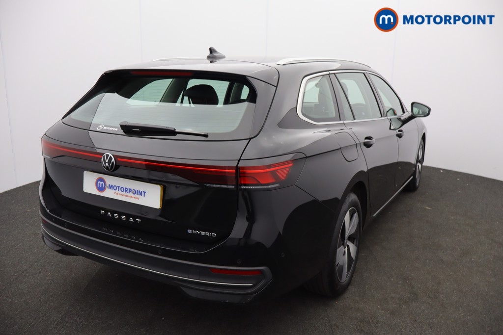 Volkswagen Passat Life Automatic Petrol Plug-In Hybrid Estate - Stock Number (1632903) - 2nd supplementary image