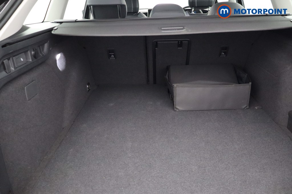 Volkswagen Passat Life Automatic Petrol Plug-In Hybrid Estate - Stock Number (1632903) - 5th supplementary image