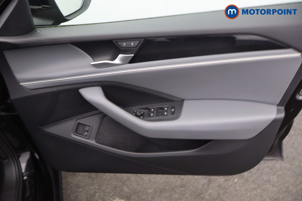 Volkswagen Passat Life Automatic Petrol Plug-In Hybrid Estate - Stock Number (1632903) - 9th supplementary image