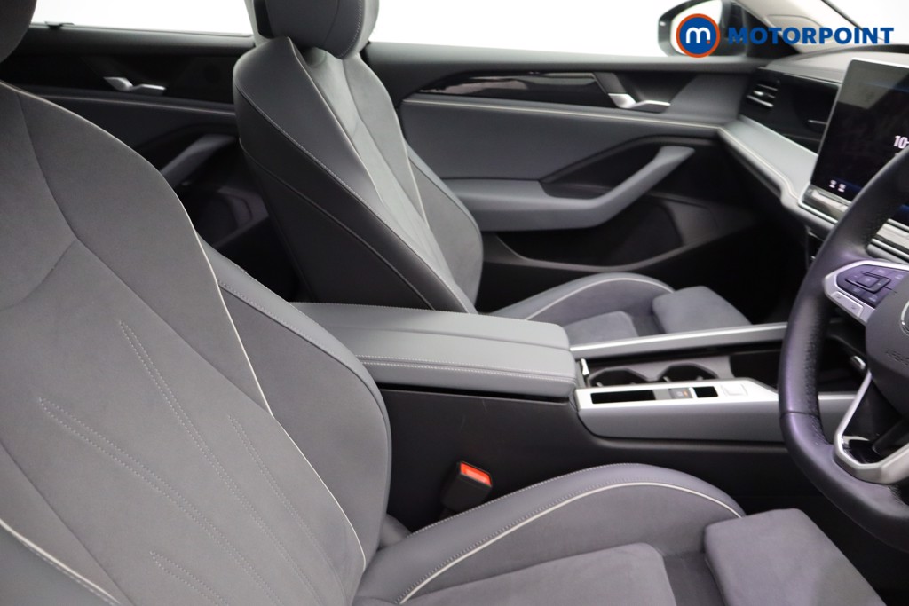 Volkswagen Passat Life Automatic Petrol Plug-In Hybrid Estate - Stock Number (1632903) - 14th supplementary image