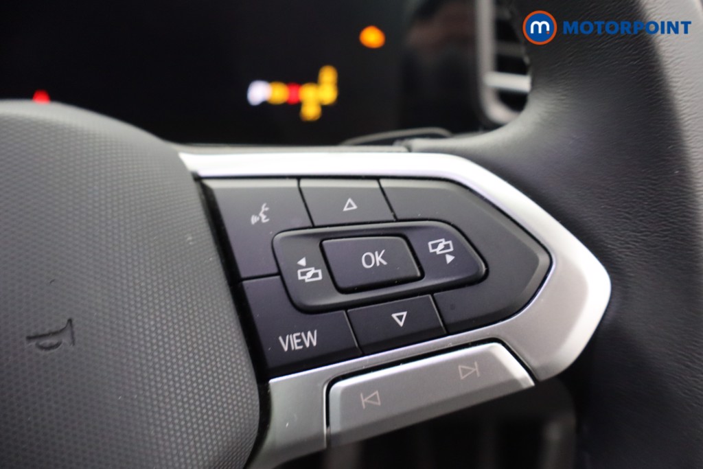 Volkswagen Passat Life Automatic Petrol Plug-In Hybrid Estate - Stock Number (1632903) - 16th supplementary image